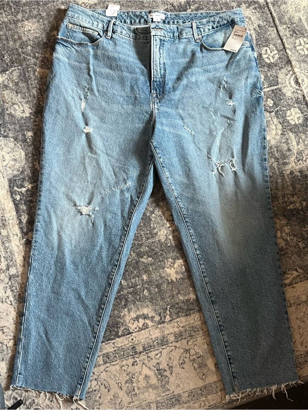 Good American Light Wash Distressed Ankle Jeans